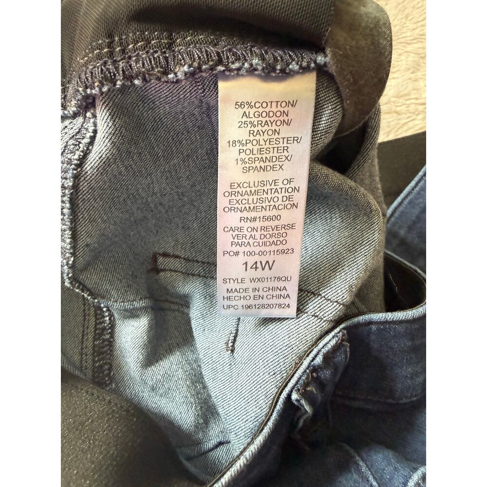 Democracy Jeans Women's 14W Crop Dark Wash Straight Slim Ankle - Picture 4 of 6